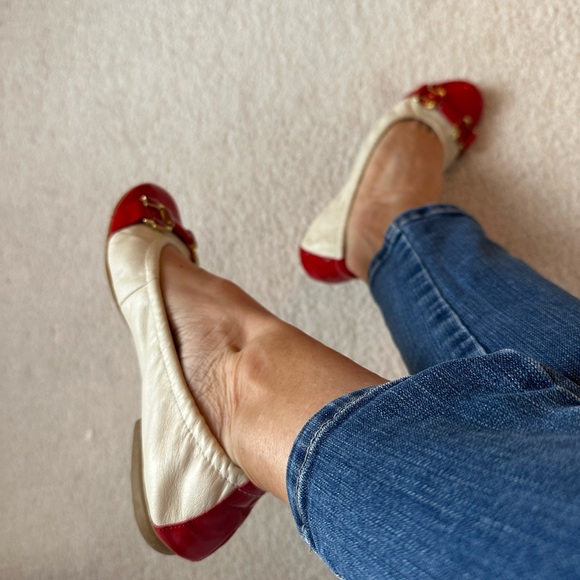 Tahari Gloria Leather Ballet flats. Cream and red size 6.5 - Picture 3 of 8